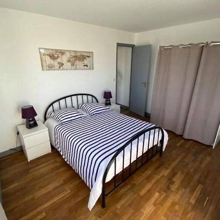 Maison de 2 à 8 personnes 5 chambres Portbail Esterno foto