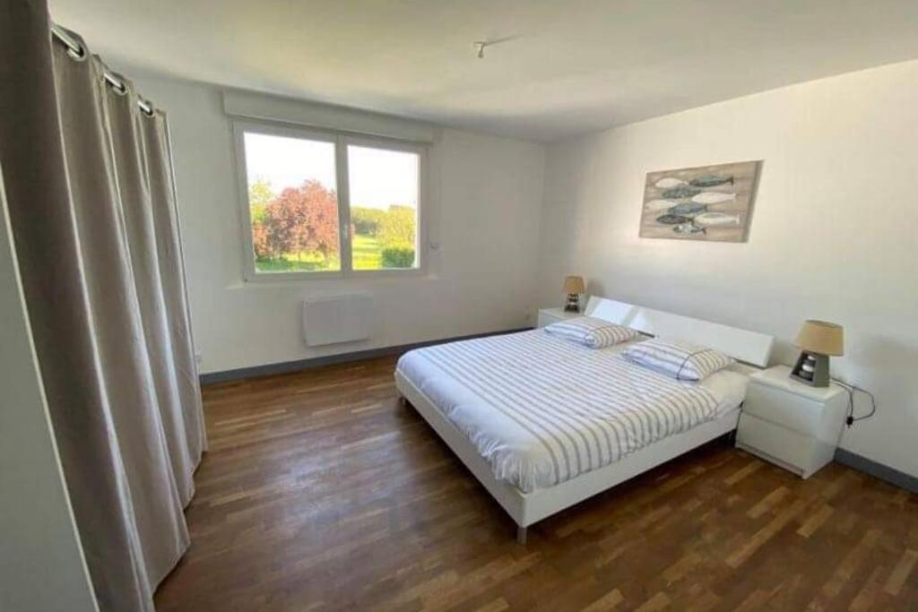 Maison de 2 à 8 personnes 5 chambres Portbail Esterno foto